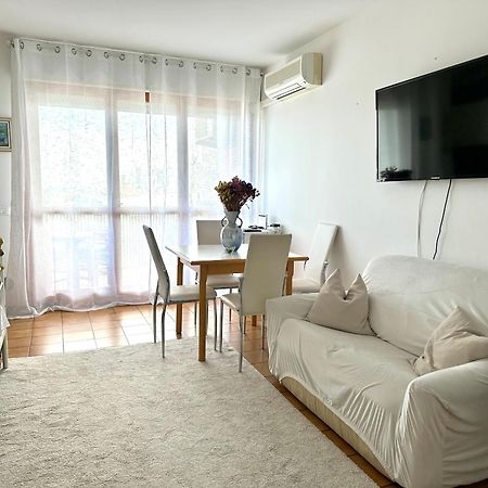 Marina Bay View Apartment Bevazzana Exterior foto