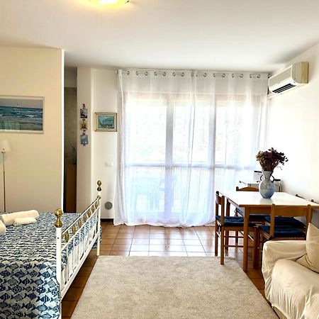 Marina Bay View Apartment Bevazzana Exterior foto