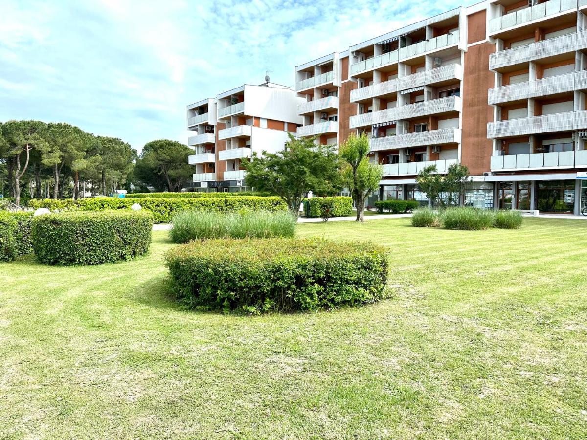 Marina Bay View Apartment Bevazzana Exterior foto